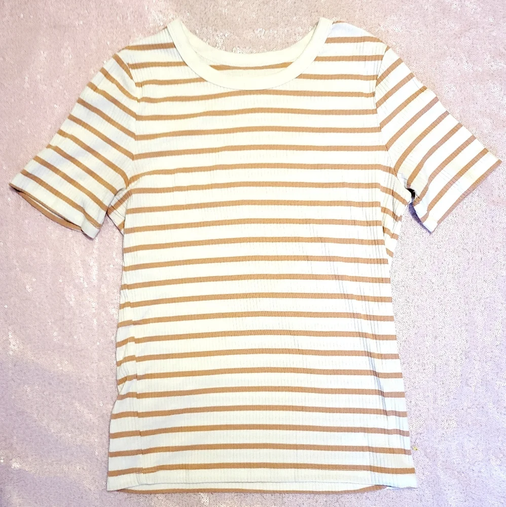 ♡ Striped Ribbed Tee ♡ - Picture 1 of 1